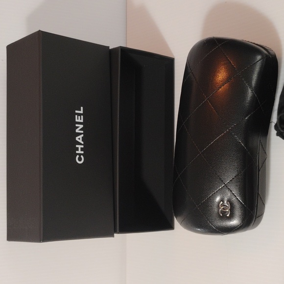 CHANEL Blue Hombre Metallic Blue Rimless Sunglasses Full Inclusion - Picture 9 of 11